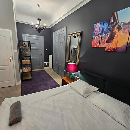 Przytulna Kawalerka W Kamienicy Apartment Opolznevoye Bagian luar foto